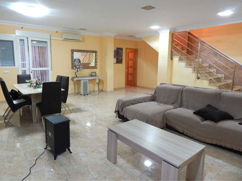 Casa en Venta en Torrente, Valencia 320.000 €