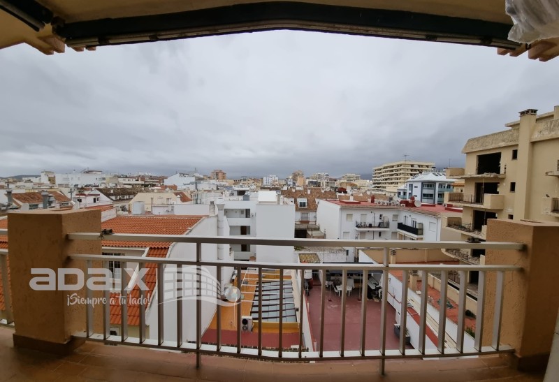 Piso en Venta en Segunda línea de playa Fuengirola, Málaga 260.000 €
