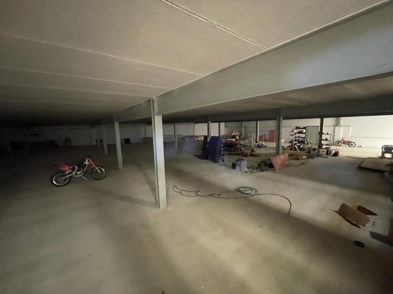 Nave en Alquiler en Principe Felipe Lucena, Córdoba 2.000 € / Mes