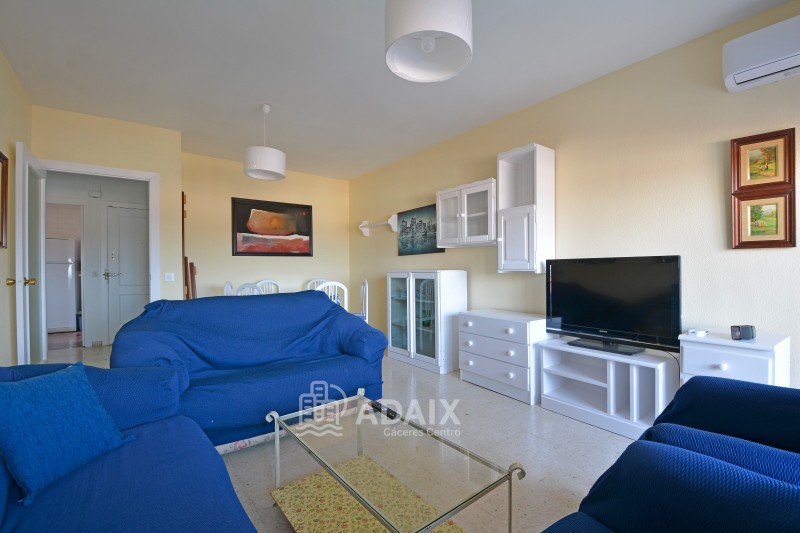 Piso en Alquiler en Plaza italia Cáceres, Cáceres 900 € / Mes