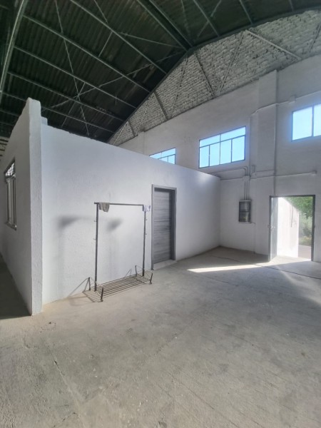 Industrial Building in Rent-To-Own in  Lucena, Córdoba 2.000 € / Month