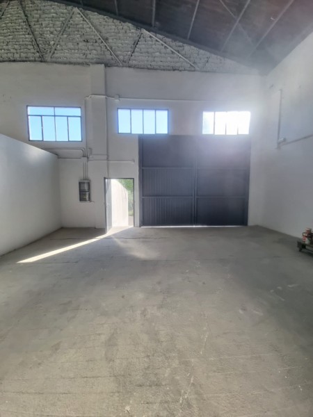 Industrial Building in Rent-To-Own in  Lucena, Córdoba 2.000 € / Month