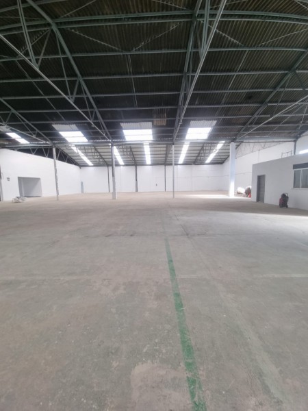 Industrial Building in Rent-To-Own in  Lucena, Córdoba 2.000 € / Month