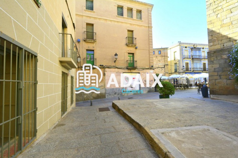 Local en Alquiler en Centro Cáceres, Cáceres 690 € / Mes