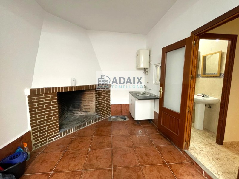 Edifício em Venda em  Tomelloso, Ciudad Real 69.000 €
