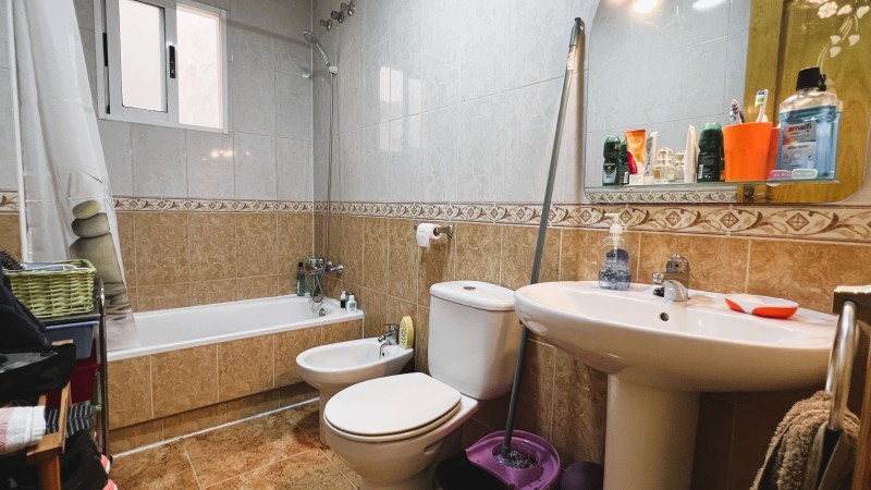 Piso en Alquiler en Torrevieja, Alicante 650 € / Mes