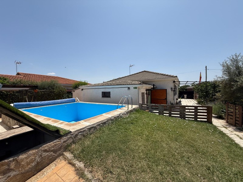 Дом в Продажа в  Loranca de Tajuña, Guadalajara 235.000 €