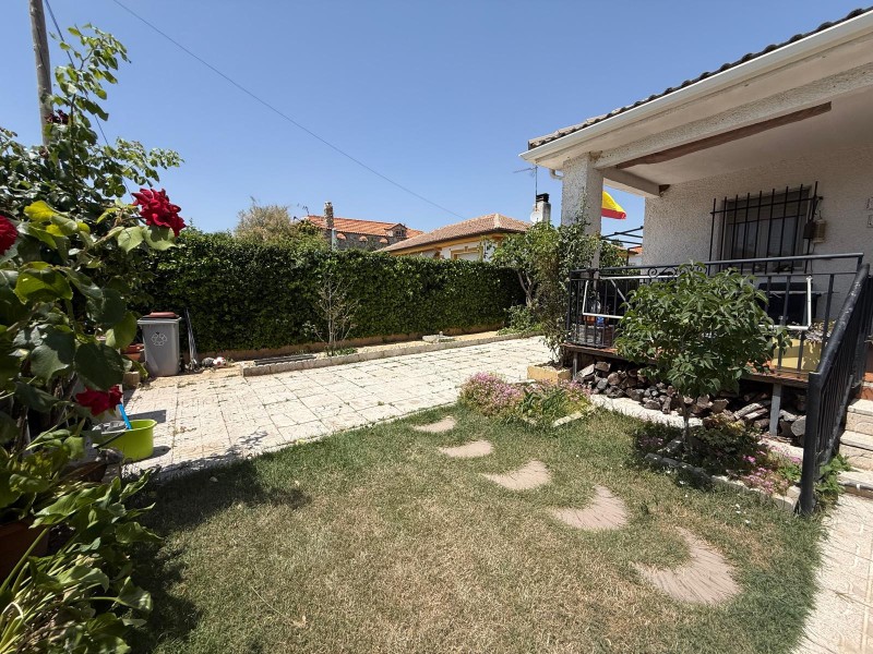 Дом в Продажа в  Loranca de Tajuña, Guadalajara 235.000 €