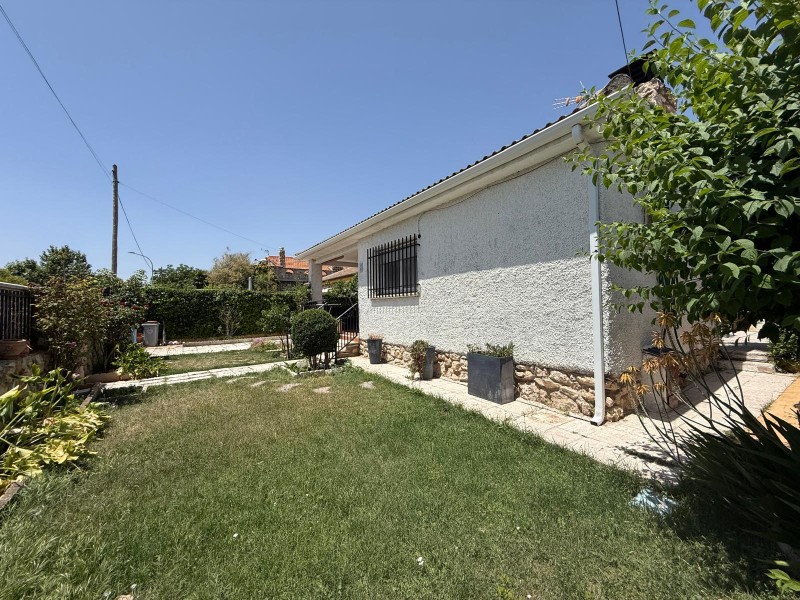 Дом в Продажа в  Loranca de Tajuña, Guadalajara 235.000 €