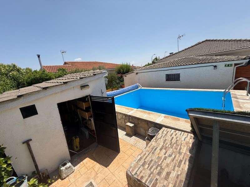 Дом в Продажа в  Loranca de Tajuña, Guadalajara 235.000 €