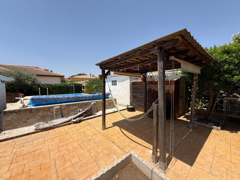 Дом в Продажа в  Loranca de Tajuña, Guadalajara 235.000 €