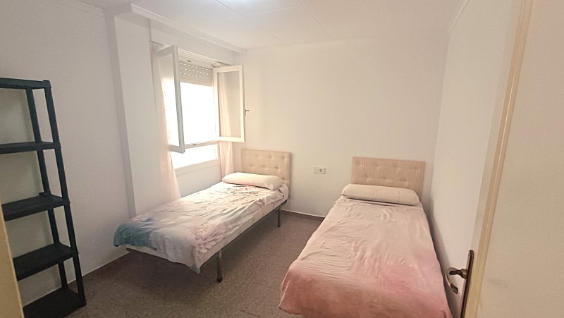 Piso en Alquiler en Torrevieja, Alicante 750 € / Mes