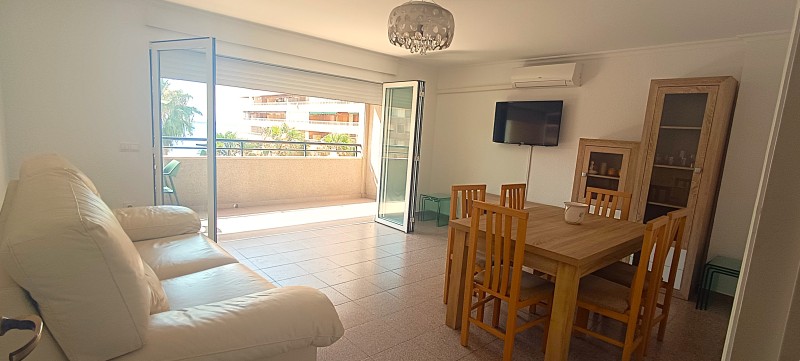 Piso en Alquiler en Torrevieja, Alicante 750 € / Mes