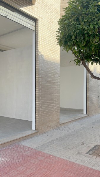 Local en Alquiler en Silla, Valencia 1.100 € / Mes