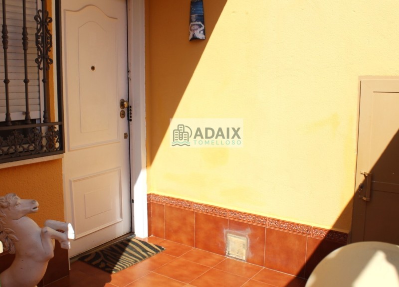 Adosado en Venta en Tomelloso, Ciudad Real 100.000 €