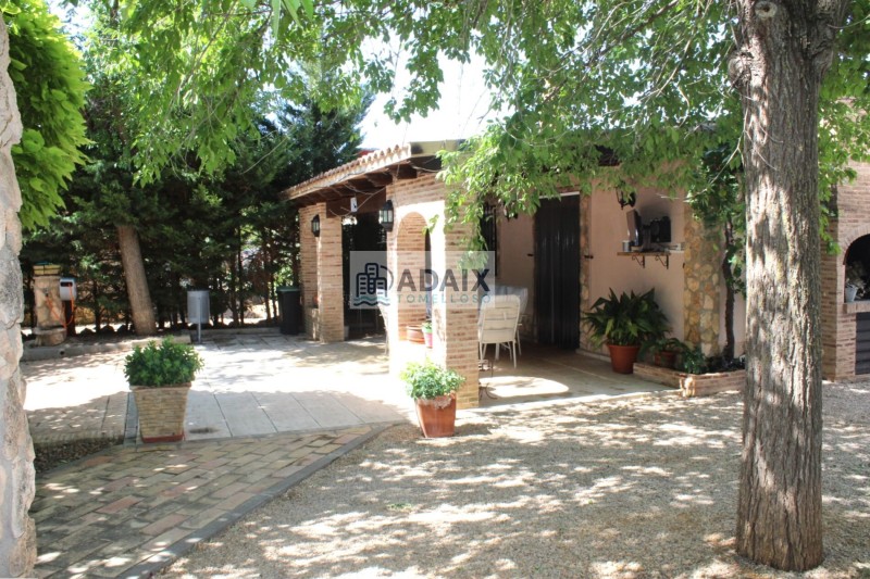 Casa Rural en Venta en  Tomelloso, Ciudad Real 210.000 €
