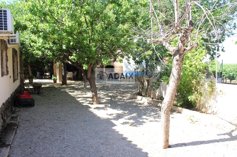 Casa Rural en Venta en  Tomelloso, Ciudad Real 210.000 €