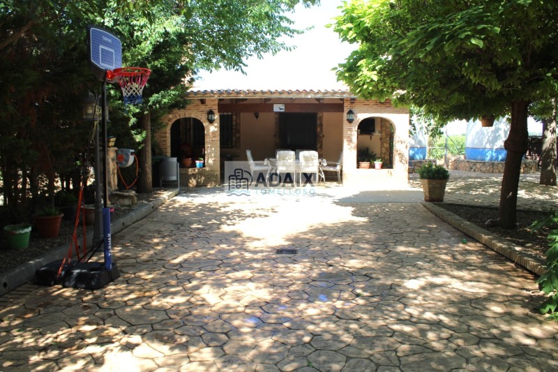 Casa Rural en Venta en  Tomelloso, Ciudad Real 210.000 €
