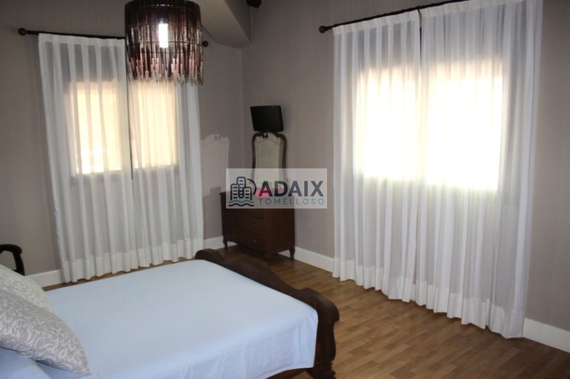 Casa Rural en Venta en  Tomelloso, Ciudad Real 210.000 €
