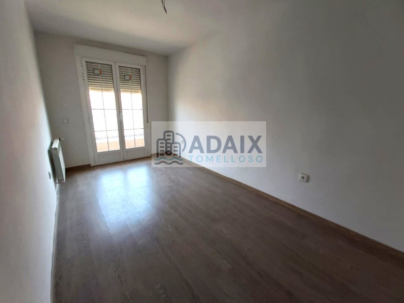 Adosado en Venta en Tomelloso, Ciudad Real 155.000 €