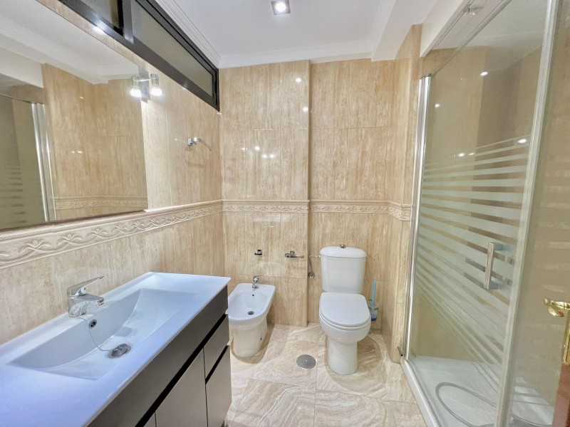 Piso en Alquiler en  Fuengirola, Málaga 1.800 € / Mes