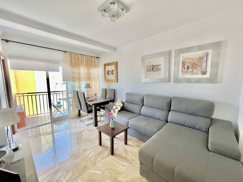 Piso en Alquiler en  Fuengirola, Málaga 1.800 € / Mes