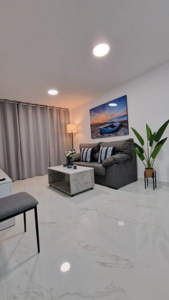Piso en Venta en  Fuengirola,  339.000 €