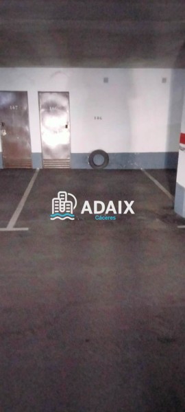 Garaje en Alquiler en Cáceres, Cáceres 75 € / Mes