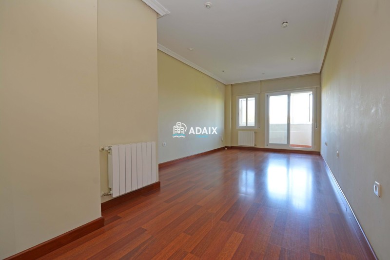 Flat in Sale in R-66 Cáceres, Cáceres 275.000 €