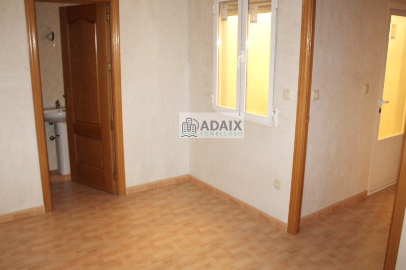 Piso en Venta en Tomelloso, Ciudad Real 75.000 €