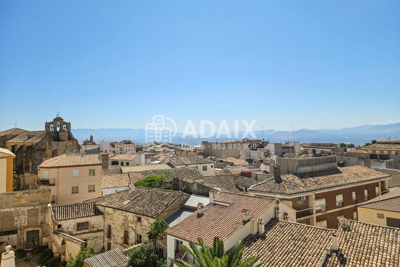 Wohnung zum Verkauf in Centro Úbeda, Jaén 180.000 €