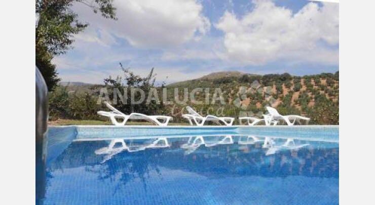 Country House in Sale in Carcabuey, Córdoba 415.000 €