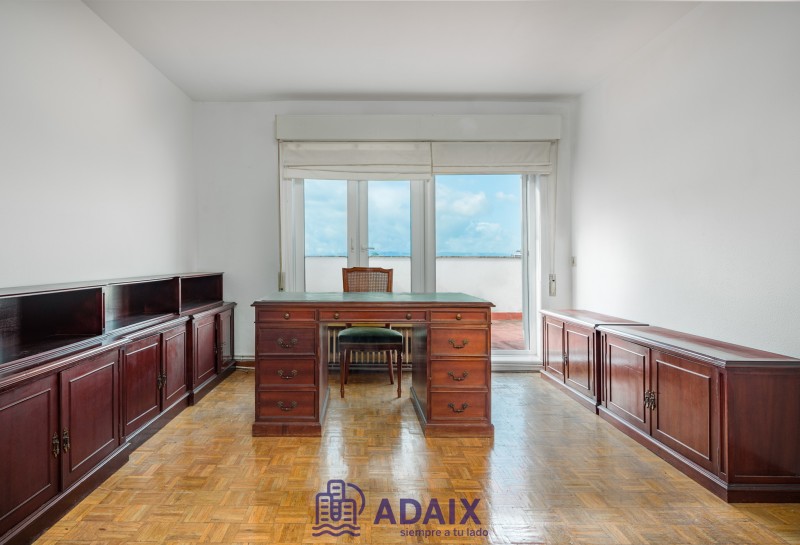 Wohnung zum Verkauf in Santiago de Compostela, La Coruña 265.000 €