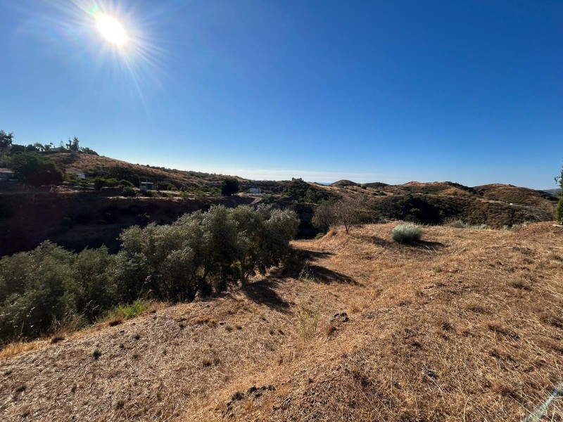 Сельская недвижимость в Продажа в Valtocado, Málaga 260.000 €