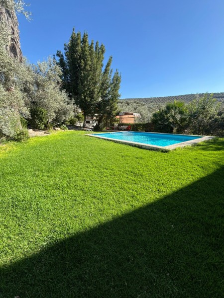 Сельский дом в Продажа в Lucena, Córdoba 220.000 €