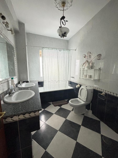 Edificio en venta en Lucena