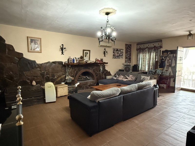 Casa en Venta en Cp Pinos de Alhaurín, Málaga 477.000 €