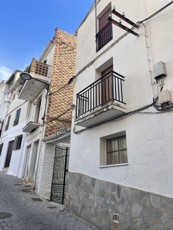 Casa en Venta en Güejar Sierra, Granada 95.000 €