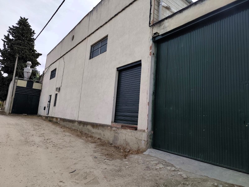 Bâtiment Industriel en Vente à Lucena, Córdoba 350.000 €