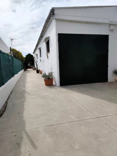 Bâtiment Industriel en Vente à Lucena, Córdoba 350.000 €
